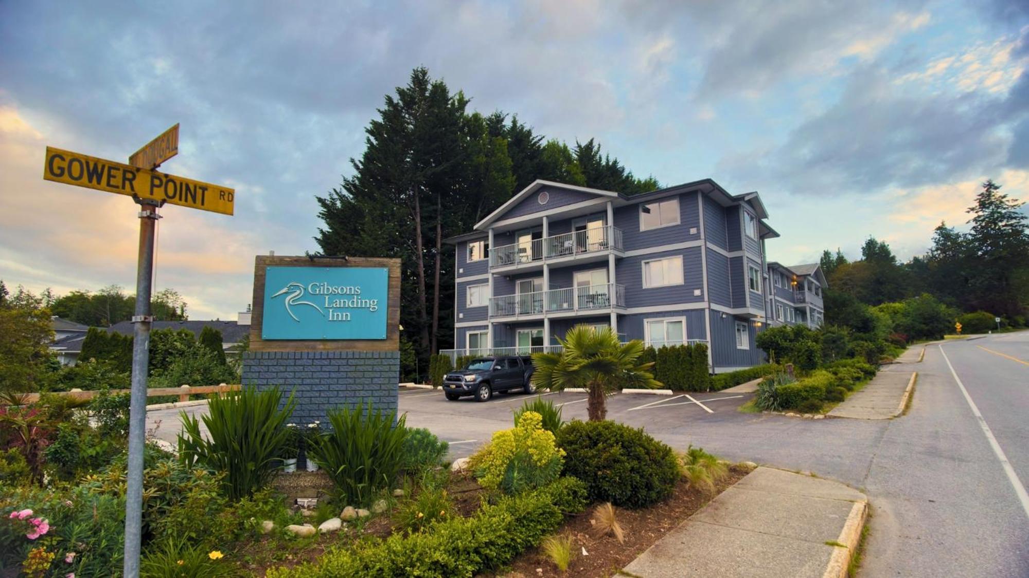 Gibsons Landing Inn Bagian luar foto