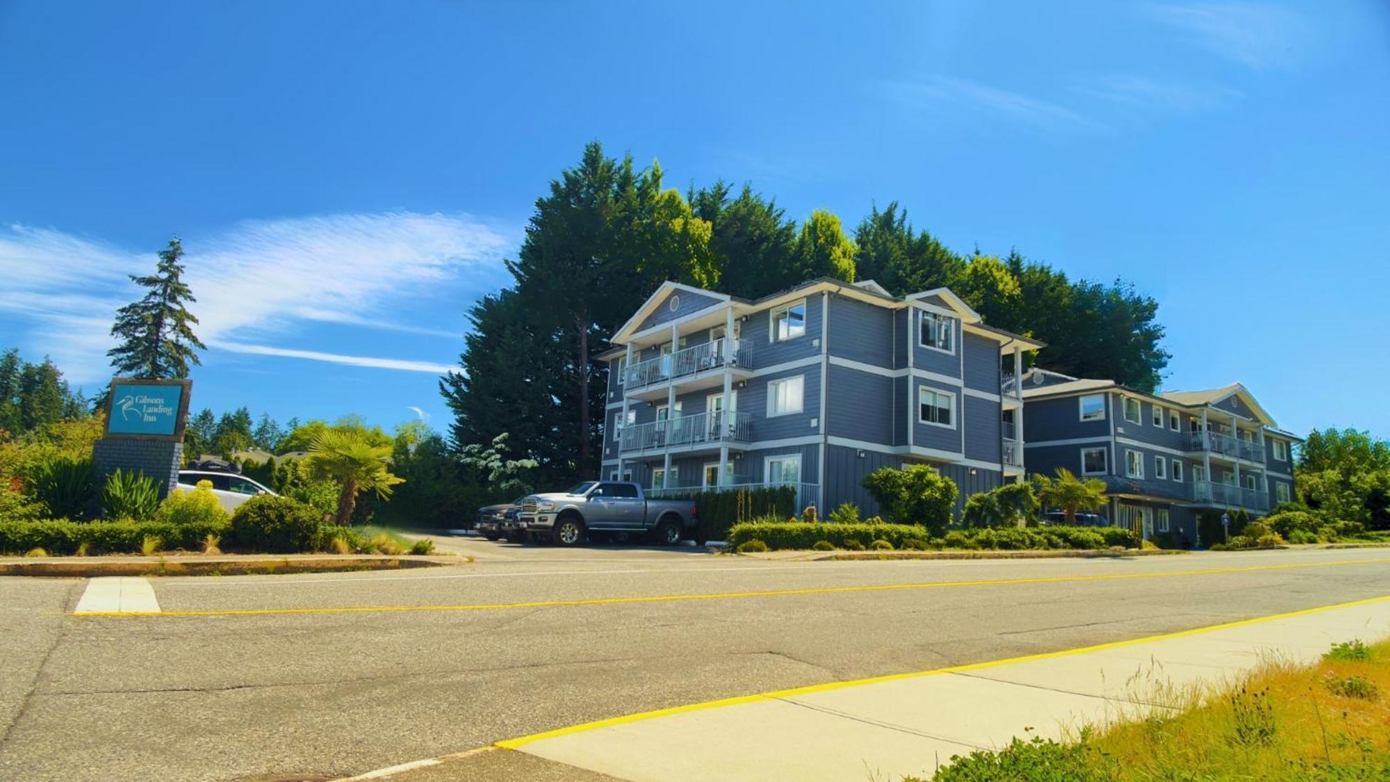 Gibsons Landing Inn Bagian luar foto